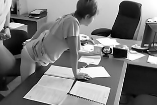 Amateur Porn Office Spycam Caught Boss Fucks Secretary