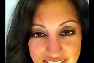 Gunisha NRI from Califonia plays with pussy for you to see 54 sec