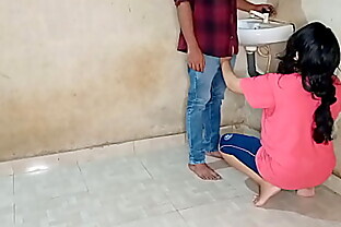 जवान प्लंबर से भाभी ने अपनी चूत की प्यास बुझाई ! XXX Plumber Sex हिंदी आवाज में 12 min
