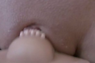 Captivating blonde tries out the pussy rubbing machine