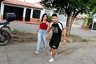 LE FOLLO EL COÑO  A MI HERMANASTRA EN UNA  NOCHE DE HALLOWEEN  EN CASA EMBRUJADA-HISTORIA COMPLETA
