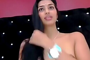 indian Puffy Voyeur at Stage