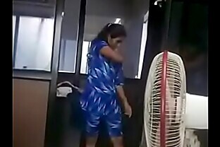 indian tamil girl adithi changed her dress in office infromt of her boss captured by her boss after all employees leave the office