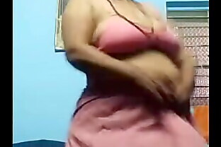 Mature lady showing body 2
