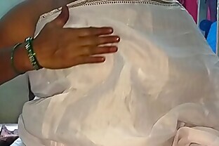 south indian desi Mallu sexy vanitha without blouse show big boobs and shaved pussy