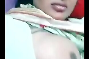 tamil MILF showing her boobs on t. video