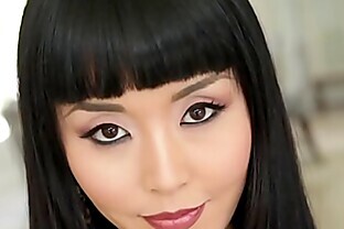 Asian cutie gets facial 6 min