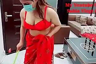 Pakistani Maid With No Panties Seducing House Owner Flashing Boobs And Pussy 5 min