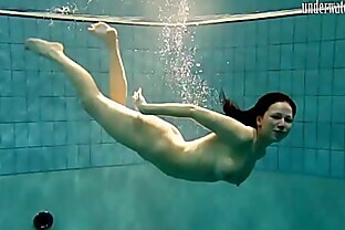 Teen loses her panties underwater 4 min