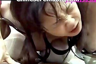 Chinese in Upskirt Pussy licking