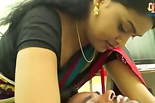 INDIAN HOUSEWIFE ROMANCE WITH SOFTWARE ENGINEER 4 min