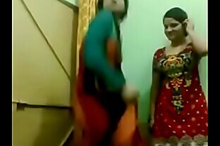 y. hostel masthi strip dance 3 min